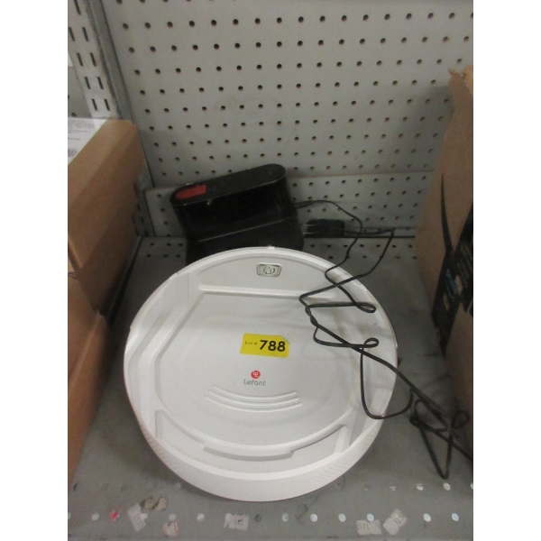 White Lefant Robot Vac - No Box