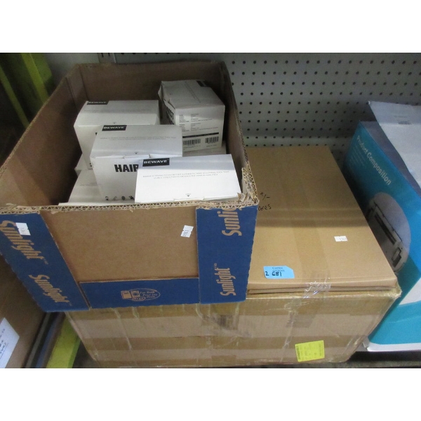 Case of Slim Shipping Boxes & Box of Hair Twist Sponges