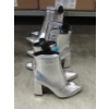 Image 1 : 3 New Pairs of Women's Silver Madden NYC Boots - 