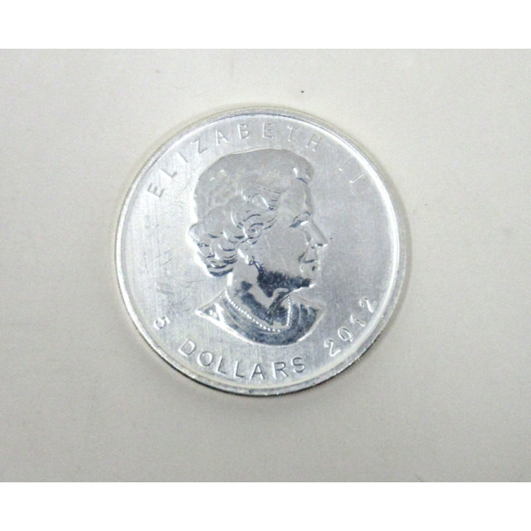 1 Oz .9999 Silver 2012 Maple Leaf Coin 