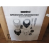 Image 2 : Medela Electric Breast Pump & New Baby Bibs