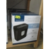 Image 1 : 3 Insignia 6-Sheet Cross-Cut Paper Shredders