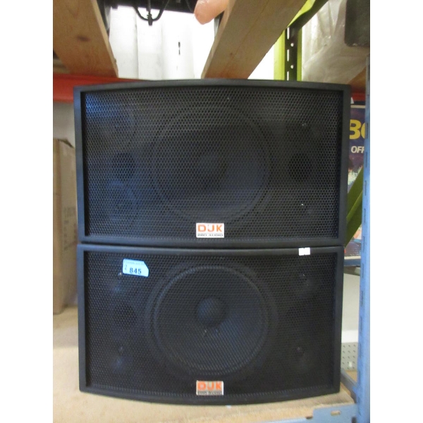 Pair of DJK Pro Audio K-1022 Speakers 