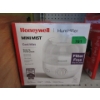 Image 1 : Honeywell Mini Mist Cool Mist Humidifier - White