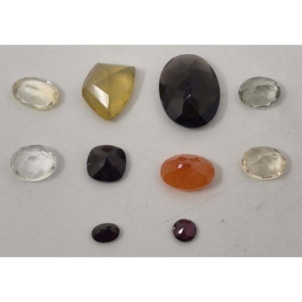 52.5 Carats Of Assorted Loose Gemstones