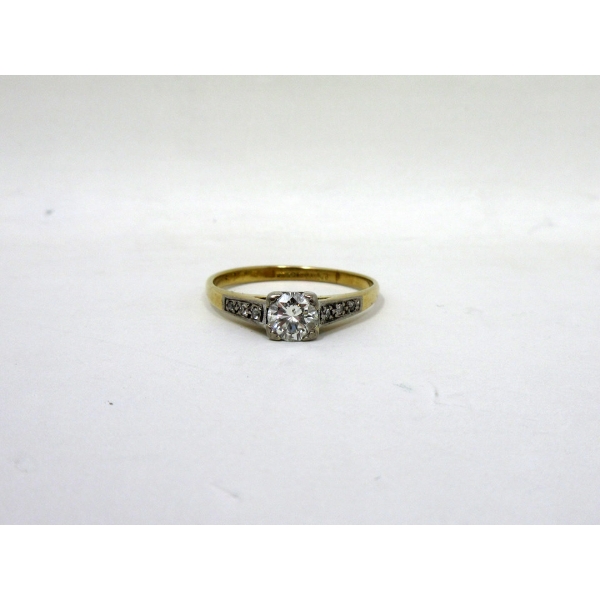 18KT Yellow Gold Ladies Estate Ring