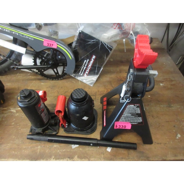 3 Assorted Motomaster Jacks - Preowned - As Is