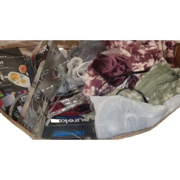 Skid of Assorted Customer Returns