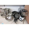 Image 2 : 30+ Assorted Kitchen Ware