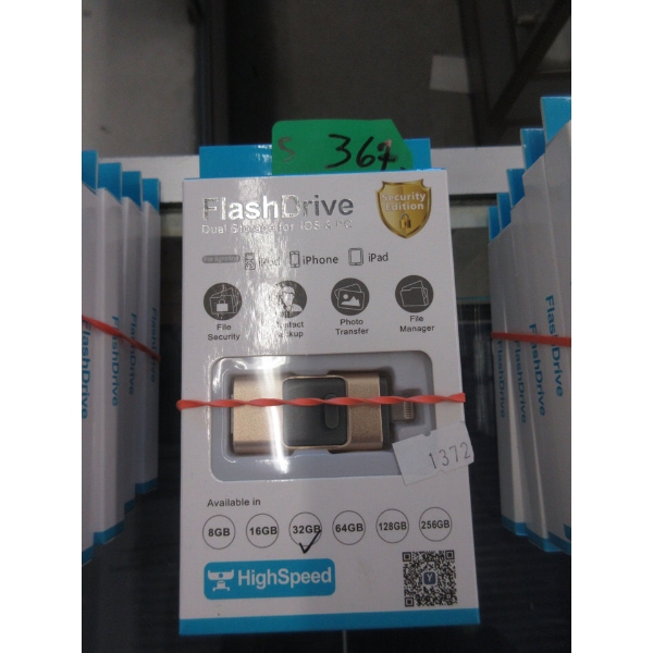 5 New 32GB Flash Drives for Apple Products - Gold