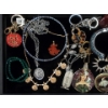 Image 2 : Tray of Rhinestone and Fashion Jewelry & Keychains
