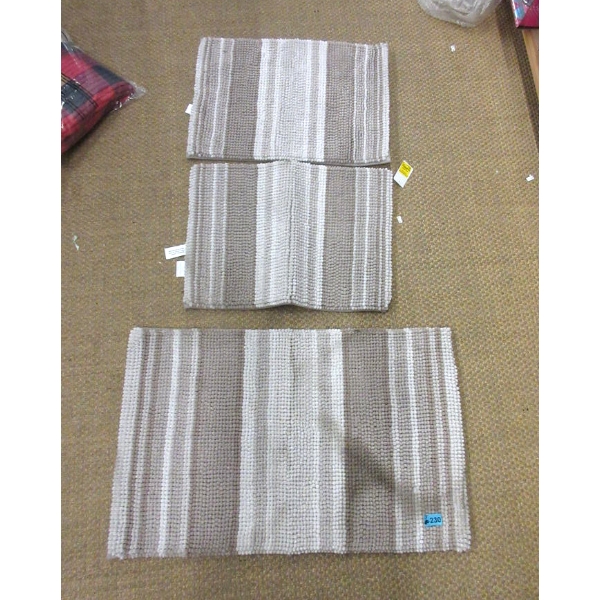 3 Variegated Brown Bath Mats