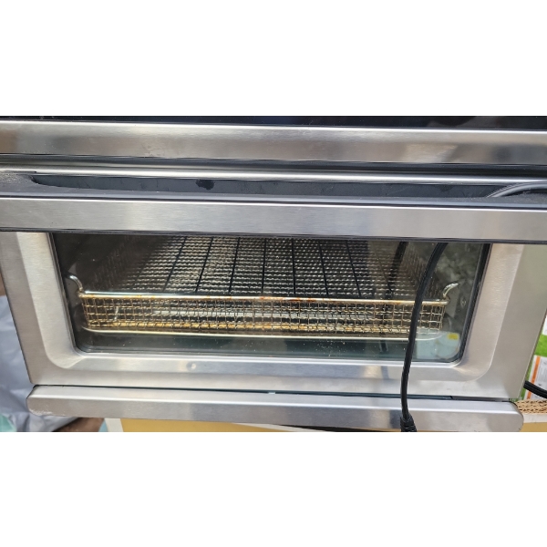 Customer Return Toaster Oven