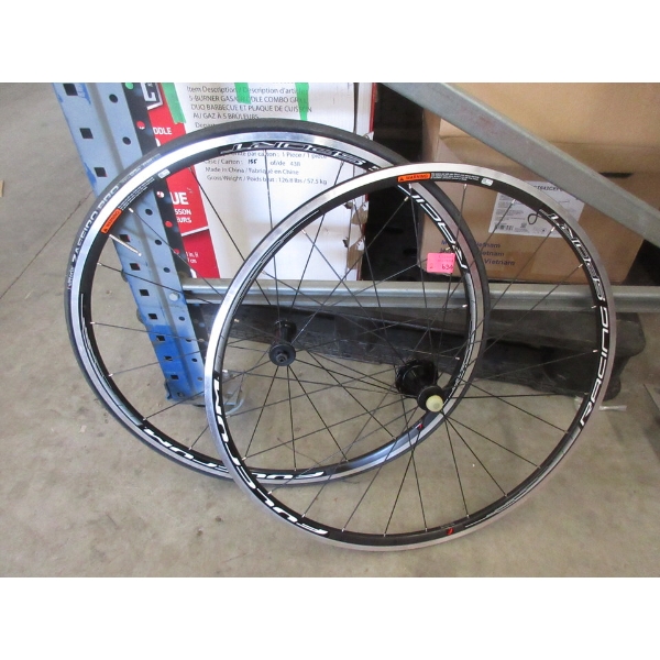 Pair of 28" Fulcrum Rims - 700C