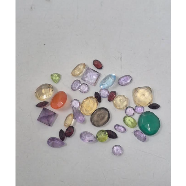 25 Carats Assorted Loose Gemstones 