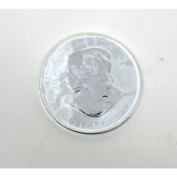 1 Oz .9999 Silver 2013 Maple Leaf Coin 