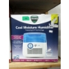 Image 1 : Vicks Cool Moisture Humidifier - UV Tech