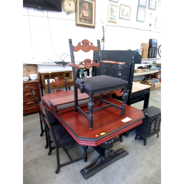 1930s Walnut Trestle Table w/ 4 Chairs & 2 Leaves