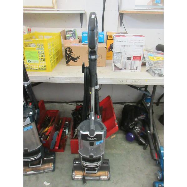 Shark Lift-Away Upright Vacuum Cleaner