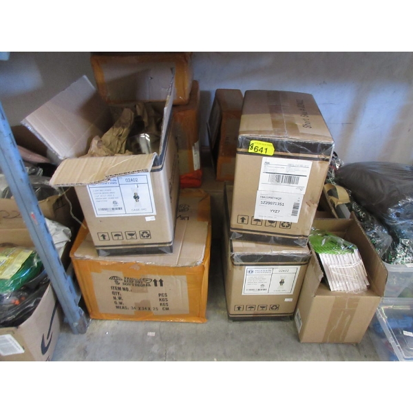 8 Assorted Lighting Fixtures - Customer Returns