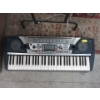 Image 1 : Yamaha PSR-282 Electric Keyboard - Preowned