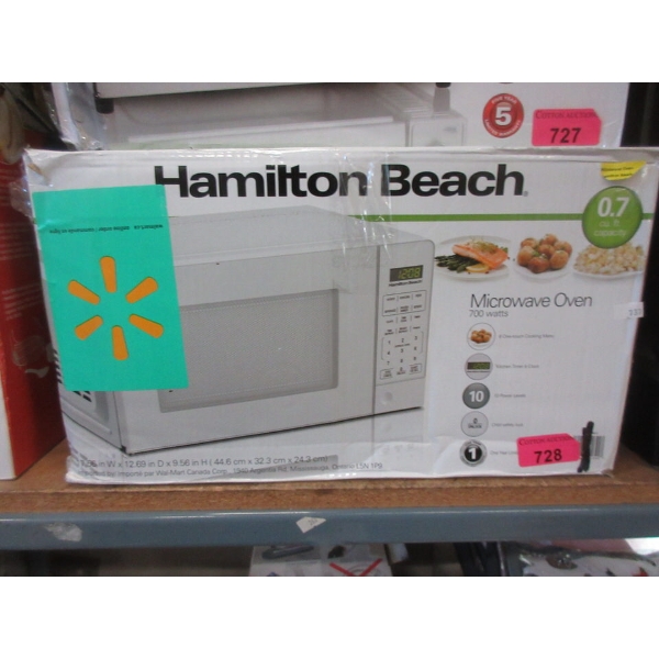 Hamilton Beach 700 Watt Microwave Oven 