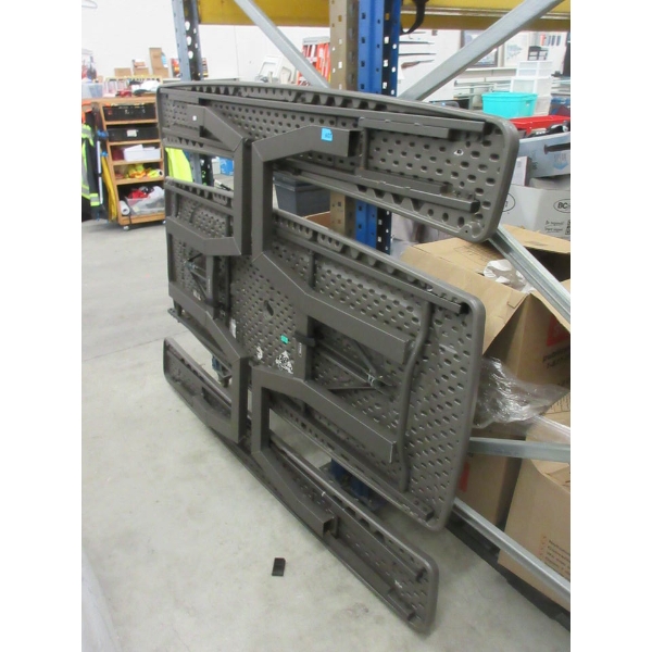 Lifetime Folding Picnic Table 