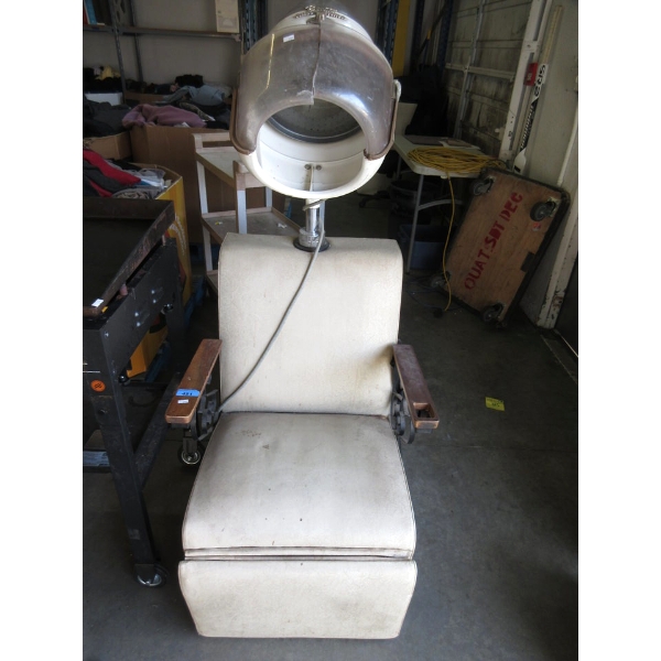 Vintage  Bonat  Ullman Convertible Salon Chair