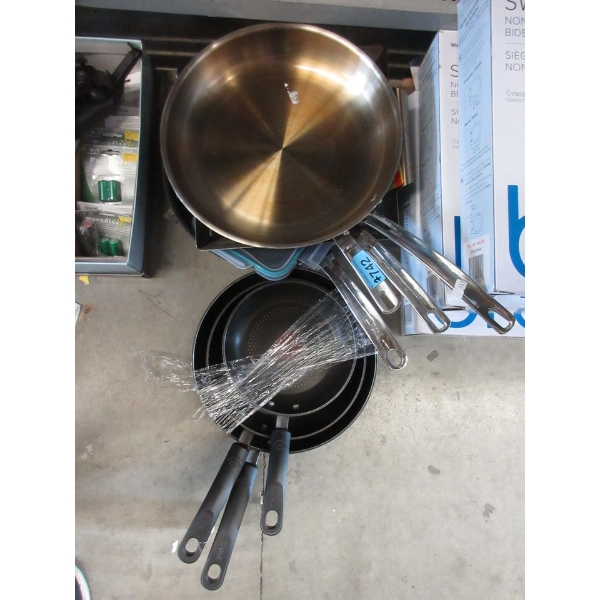 7 Assorted T-Fal Skillets & Frying Pans
