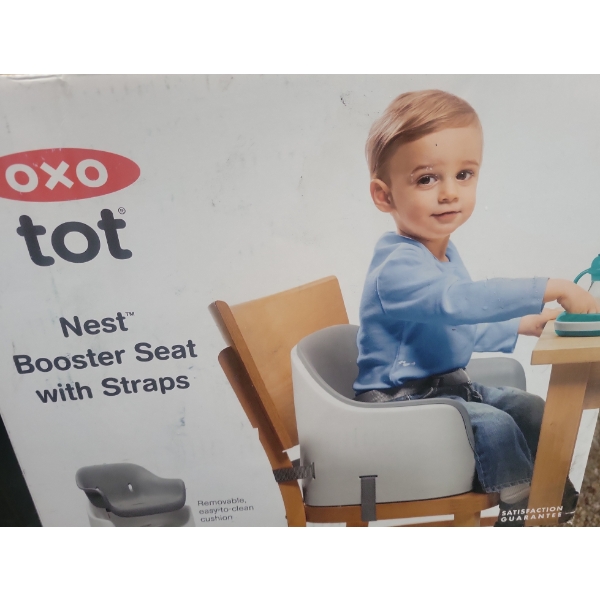 OXO Tot Nest Booster Seat