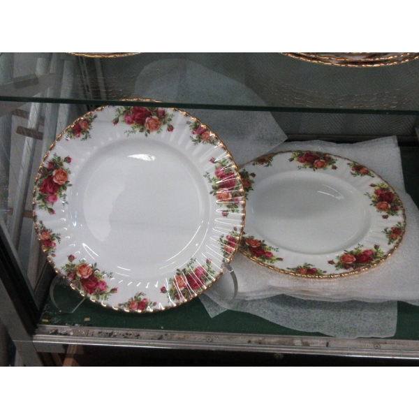 7 Royal Albert "Old Country Roses" Dinner Plates