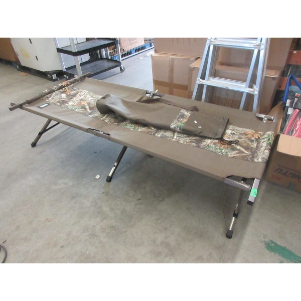 Yukon Gear Foldable Camping Cot with Bag