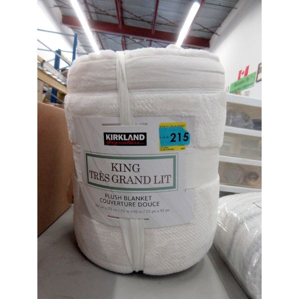 New King Size Kirkland White Plush Blanket