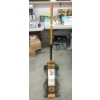 Image 1 : CAT 3 Ton / 2721 KG Low Profile Service Jack 