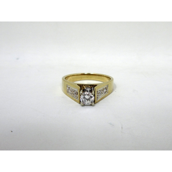 14KT Yellow Gold 0.68 CTW Diamond Ring