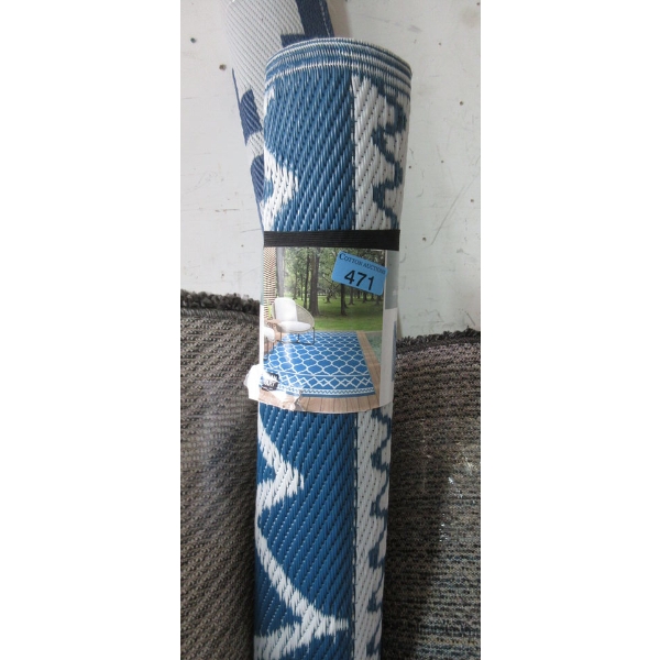6' x 9' Blue/White Woven Patio Mat