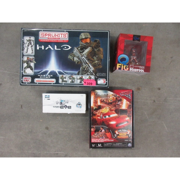 4 Piece Lot of Models and Games - Appear to be new 