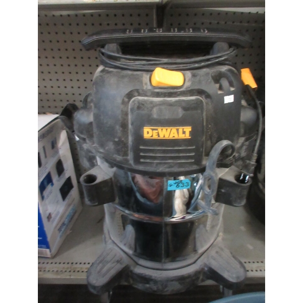 DeWalt Stainless Steel Wet/Dry Vac - 38L/10 Gallon 