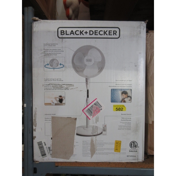 Black & Decker 16" Oscillating Stand Fan