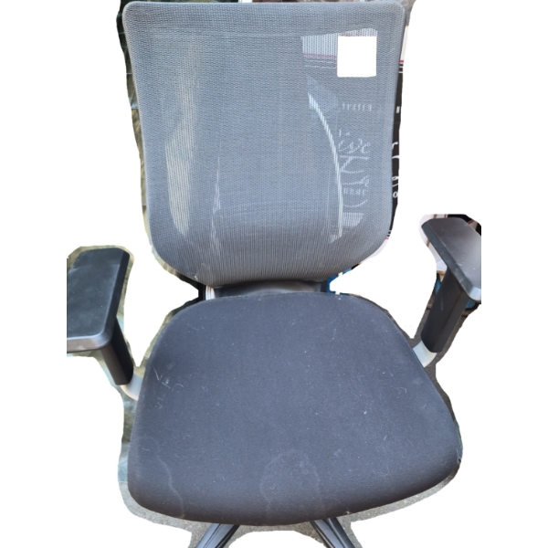 Black Customer Return Task Chair