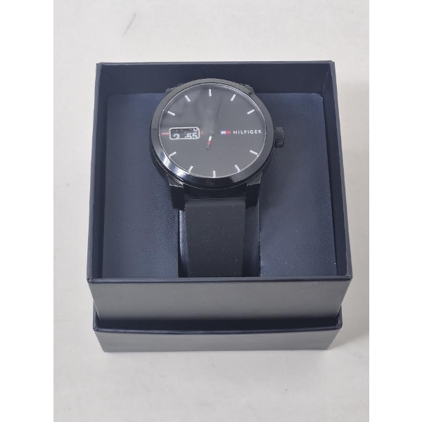 BNIB Tommy Hilfiger Watch 