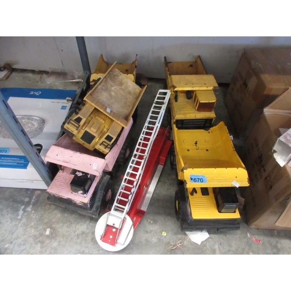 Toy Firetruck Ladder & 5 Dump Trunks 