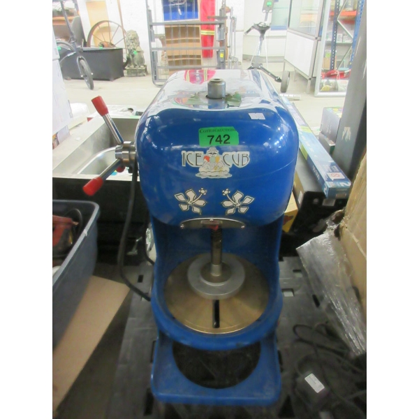 Commercial Ice Cub Ice Shaving Machine 