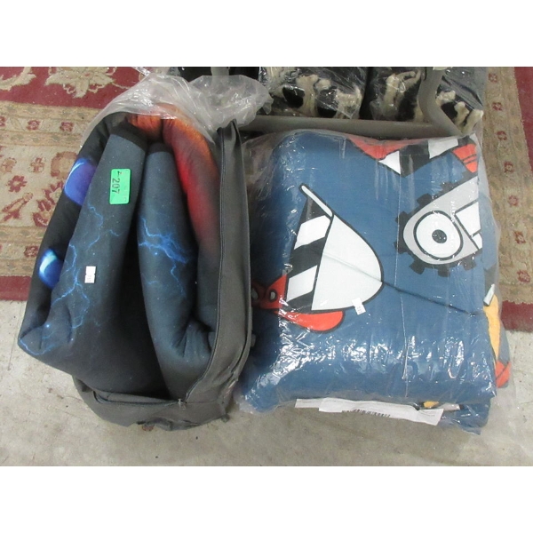 Video Game Carpet/Mat & Twin Comforter Set