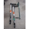 Image 1 : 1 Groundhog & 2 Fiskars Weed Pullers