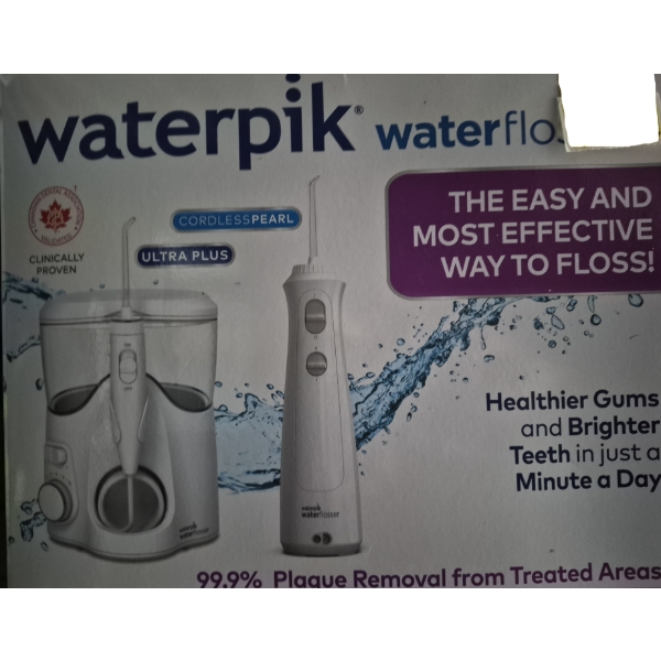 Customer Return - Waterpik Water Flosser 