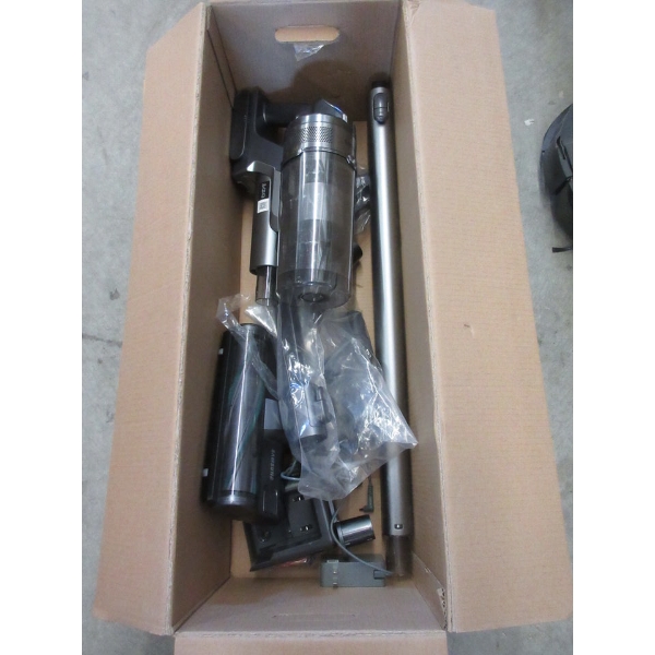 Samsung Jet 75 Stick Vacuum in Box