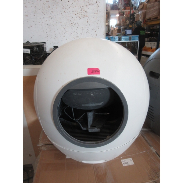 White Els Pet  Self-Cleaning Litter Box 