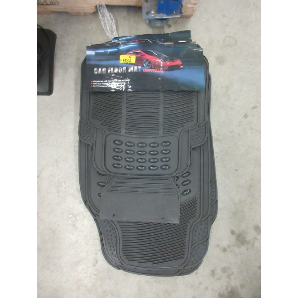 4 Sets of New Universal 5 Piece Car Mat Sets