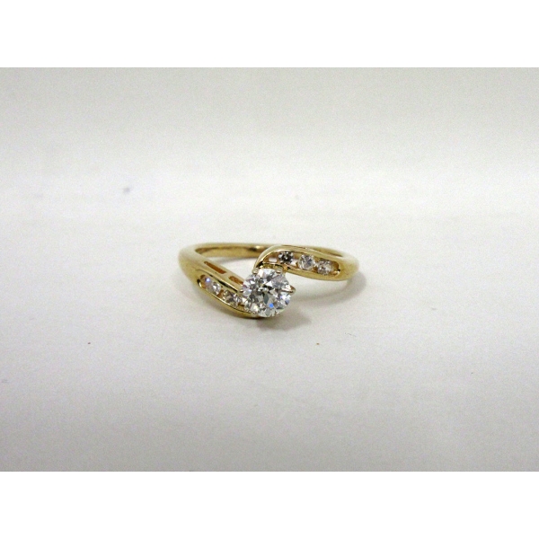 Estate 14KT Yellow Gold Ladies Diamond Engagement Ring 